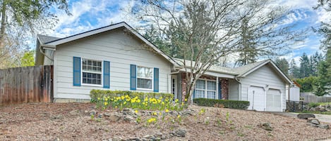 House (3 Bedrooms) | Front of property