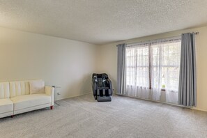 House (3 Bedrooms) | Interior - Quiet Eugene Retreat Near Mount Pisgah & Campus! (Eugene)