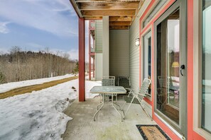 Apartment (3 Bedrooms) | Interior - Pools & Trail Access: Resort-style Killington Gem (Killington)