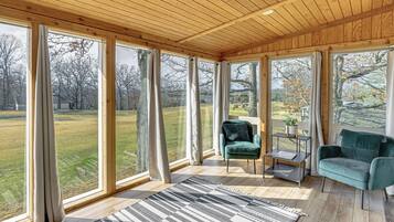 Rumah (2 Bedrooms) | Interior