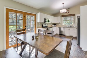 Cottage (3 Bedrooms) | Interior - Swim & Golf! 'jackson Mill Cottage' in Groveland (Groveland)