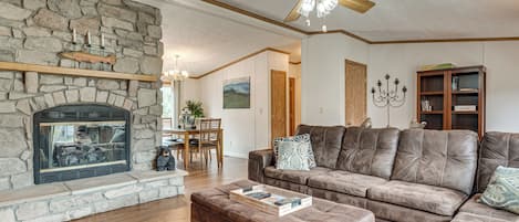 House (3 Bedrooms) | Front of property