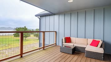 Apartment (4 Bedrooms) | Front of property