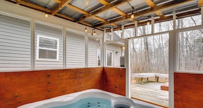 Family-ready Efland Home w/ Hot Tub + Deck