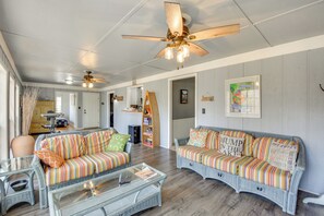 House (4 Bedrooms) | Interior - Private Beach & Dock: Lake Hartwell Family Getaway (Lavonia)