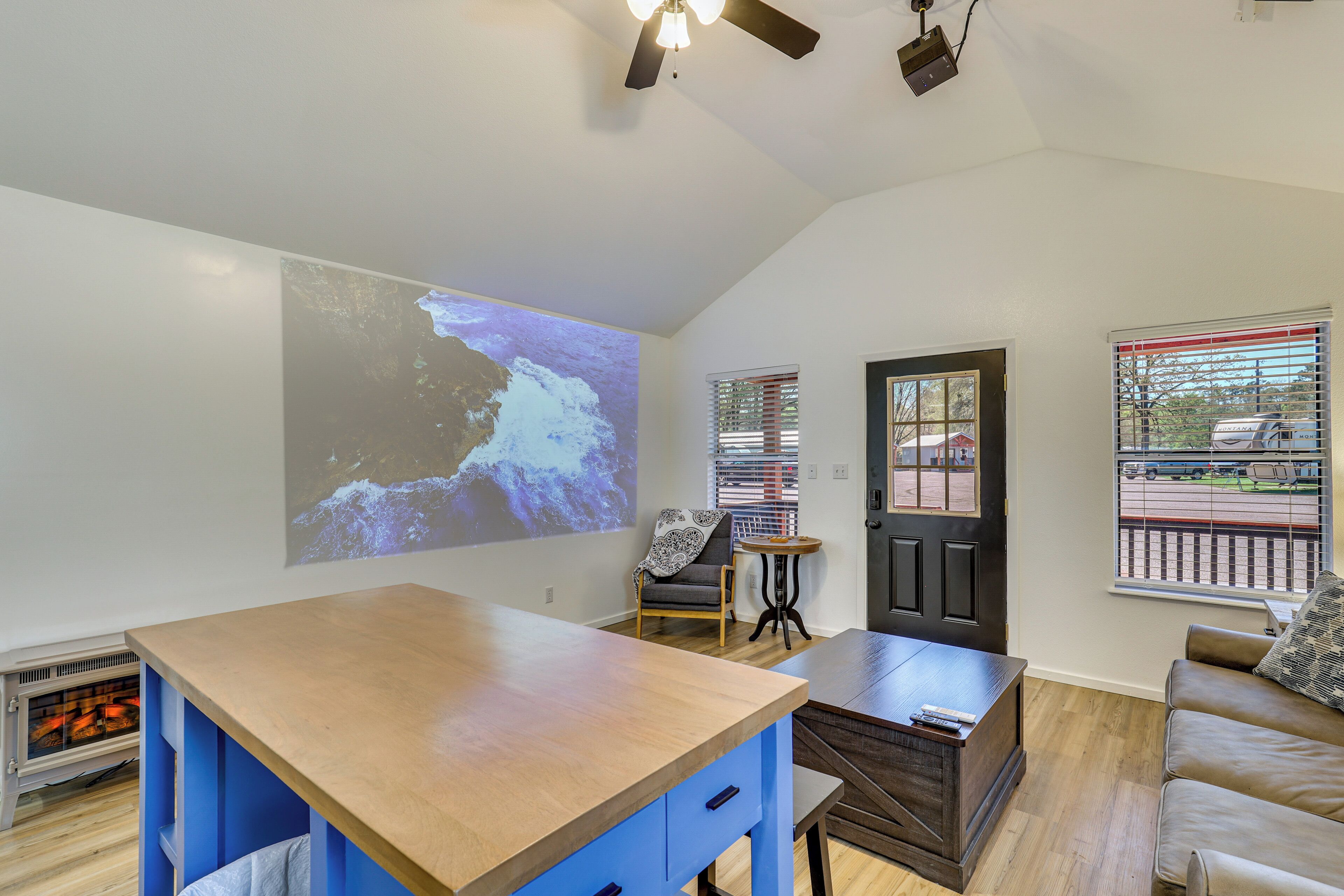 House (1 Bedroom) | Interior