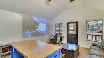 House (1 Bedroom) | Interior