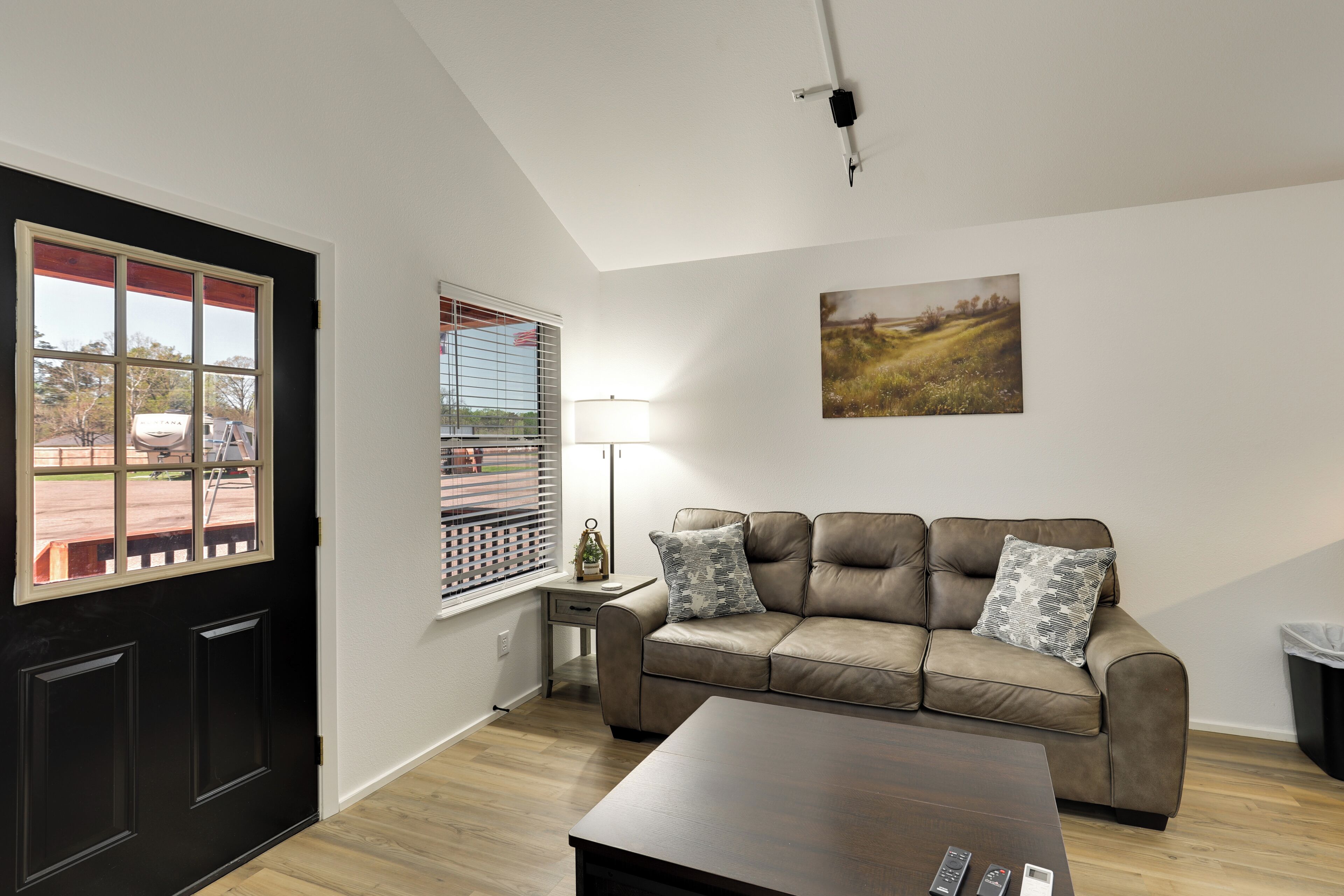 Rumah (1 Bedroom) | Interior