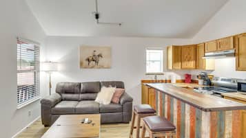 House (1 Bedroom) | Interior