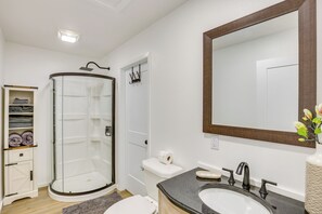 House (1 Bedroom) | Interior