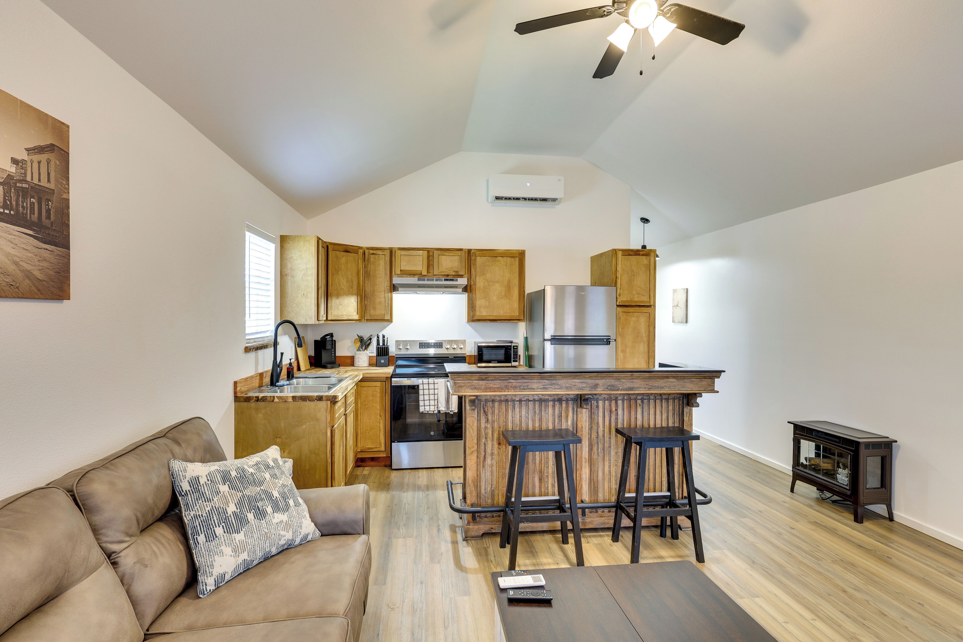 House (1 Bedroom) | Interior