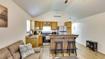 House (1 Bedroom) | Interior