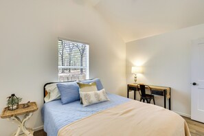 House (1 Bedroom) | Interior