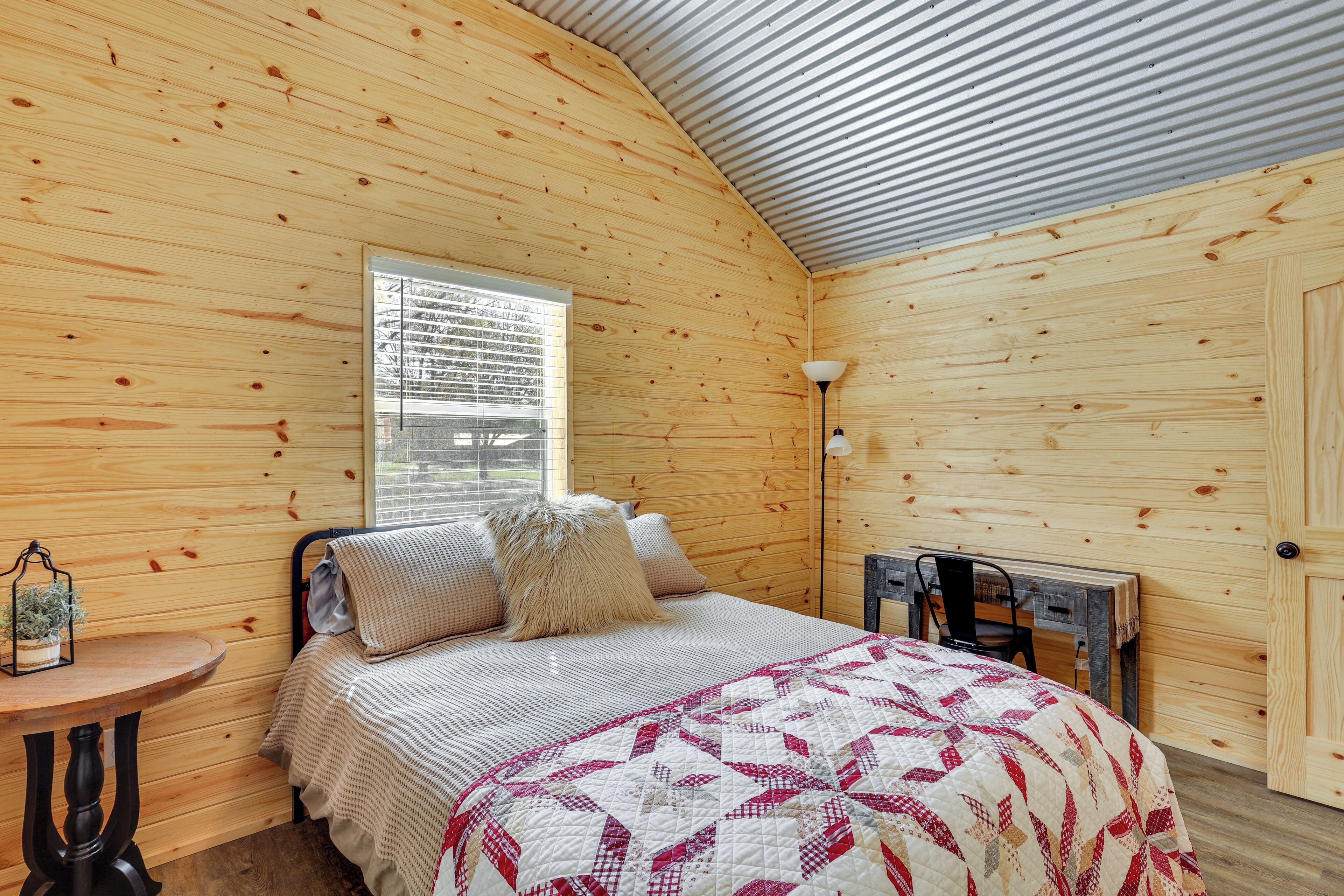 House (1 Bedroom) | Interior