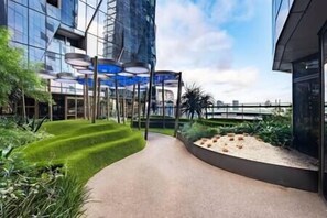 Property grounds - Premium 2BR Apartment Near Melbourne CBD (Southbank)