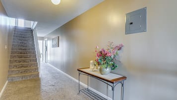 Huoneisto (2 Bedrooms) | SisÀtilat