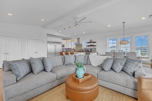 Interior - That's Life - Large home vacation fun in Carolina Beach (Carolina Beach)