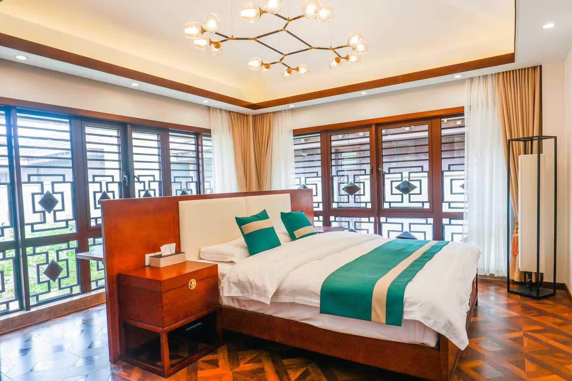 Senior Apartment, 4 Bedrooms | Free WiFi