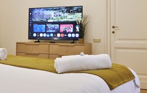 2 bedrooms, iron/ironing board, travel cot, free WiFi - Piazza del Popolo Enchanting Quiet&Cozy apartment (Roma)