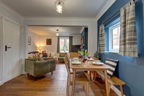 Dining - 1 The Cottages, Aylmerton, Norfolk (Aylmerton)