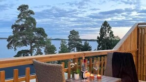 Deluxe Villa, 4 Yatak Odası, Göl Manzaralı | Açık havada yemek servisi