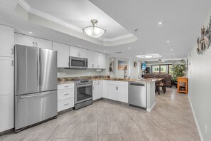 Fridge, microwave, oven, stovetop - 🏖️Across the Street from Beach - Quick Walk!🐬Heated Pool🌴Madeira Place 201 (Madeira Beach)