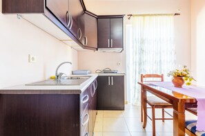 Apartament familiar, vistes parcials al mar | Menjador