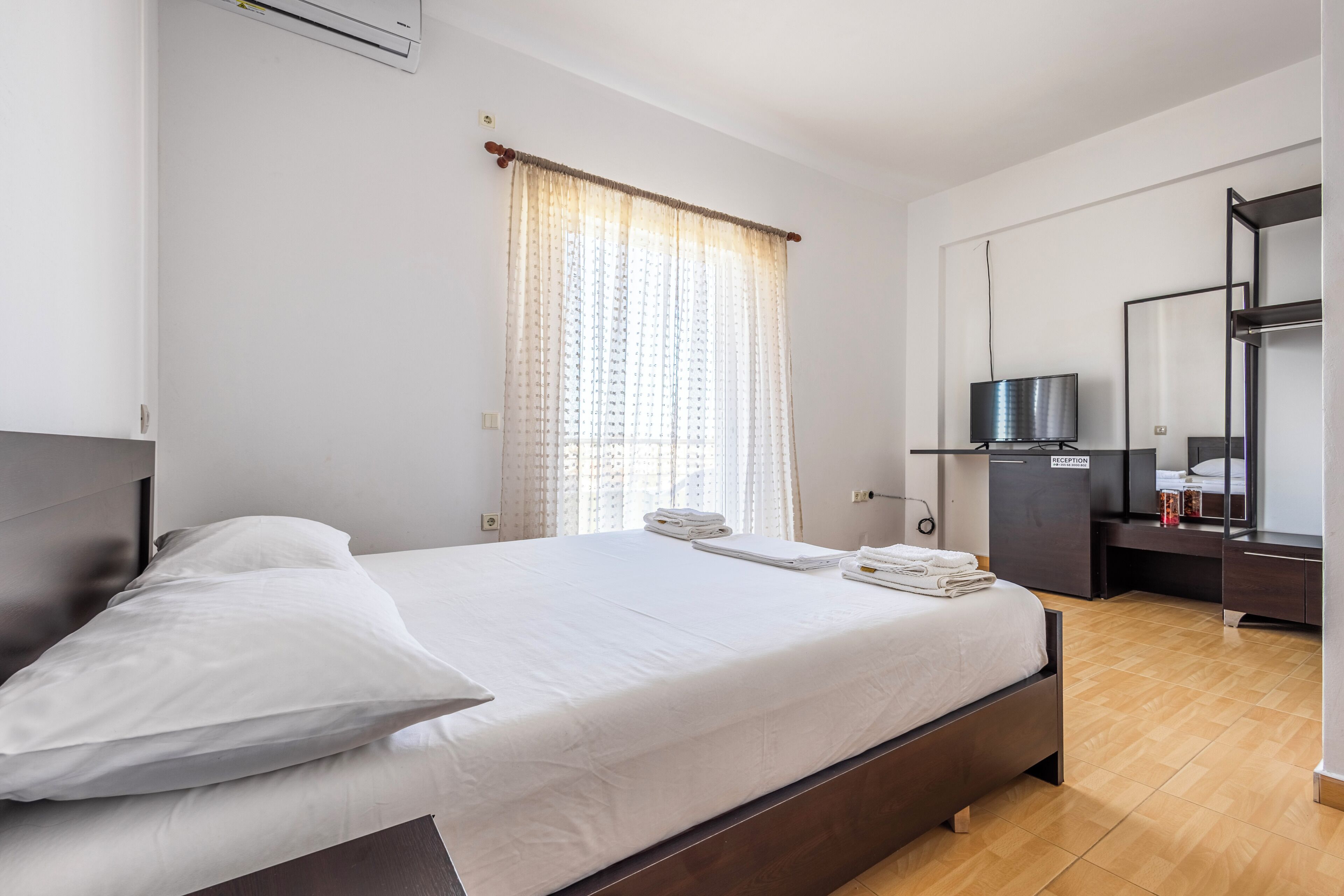 Habitació triple Comfort, vistes parcials al mar