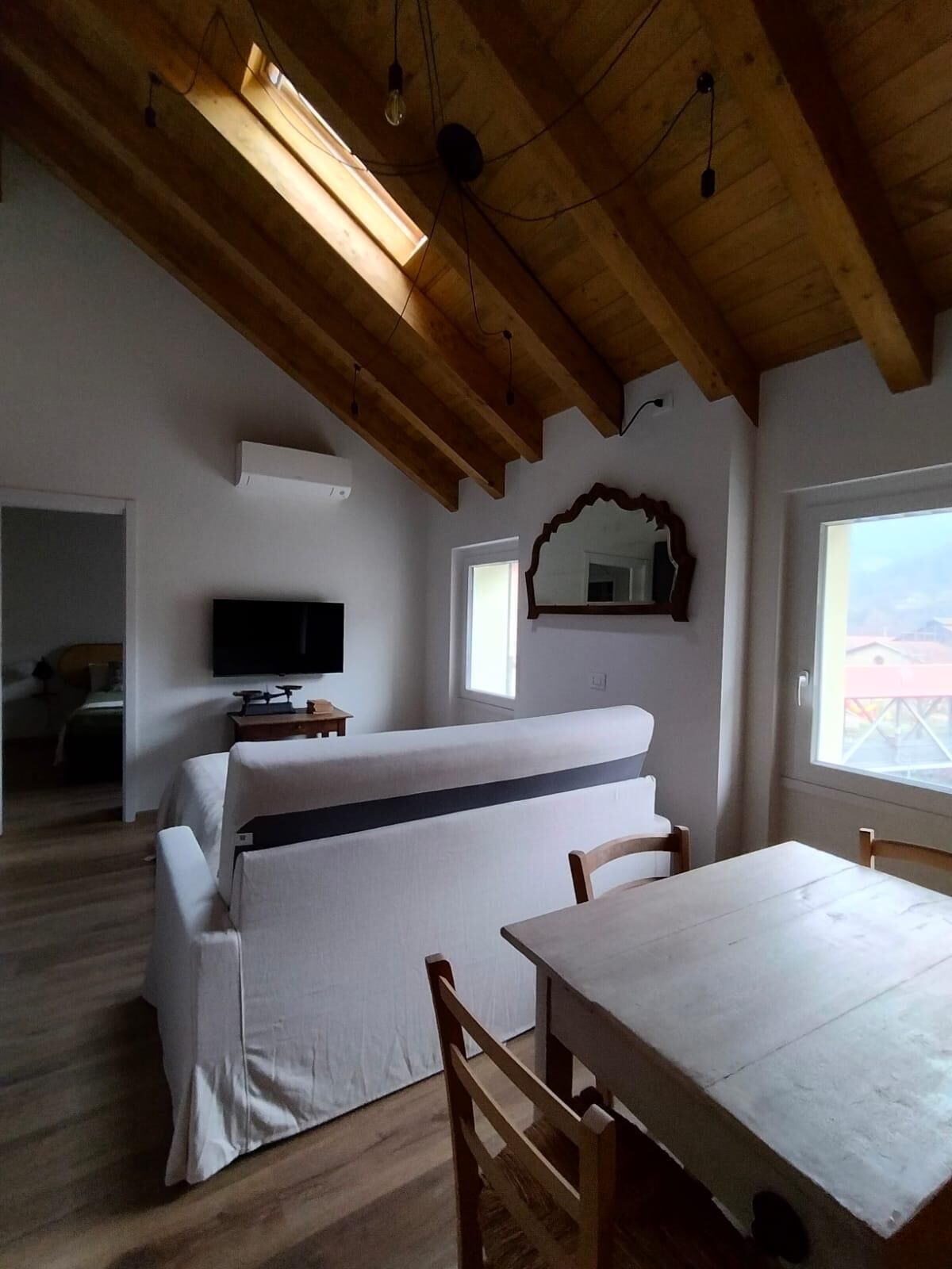 Deluxe Apartment, 1 Bedroom, River View | Interior