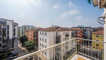 Classic-Stadtwohnung, 1Â King-Bett, Stadtblick | Terrasse/Patio