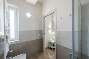 Bathroom - VivimiHome-Verona Expo Suites (Verona)