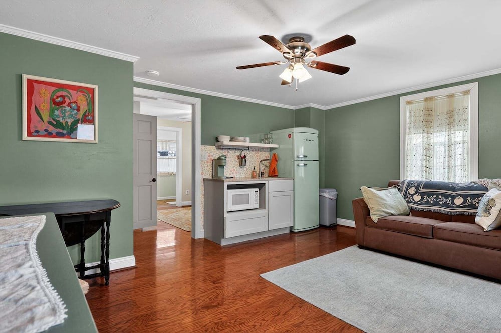 Liberty Suite 1 Bedroom Apts