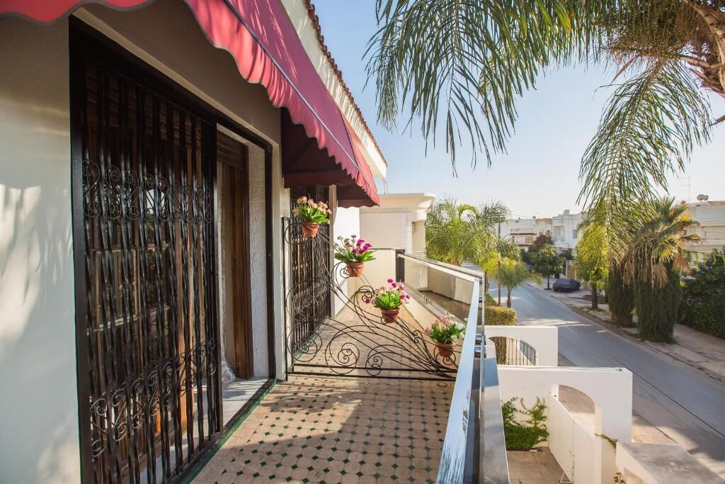 Chambre Double Deluxe, balcon, vue ville | Enceinte de l’hébergement