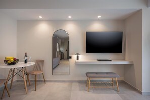 Deluxe studio | Een kluis op de kamer, verduisterende gordijnen, geluiddichte muren