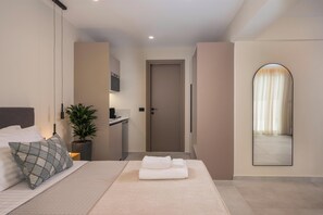 Deluxe Room No103 - Hermes City Living (Chania)