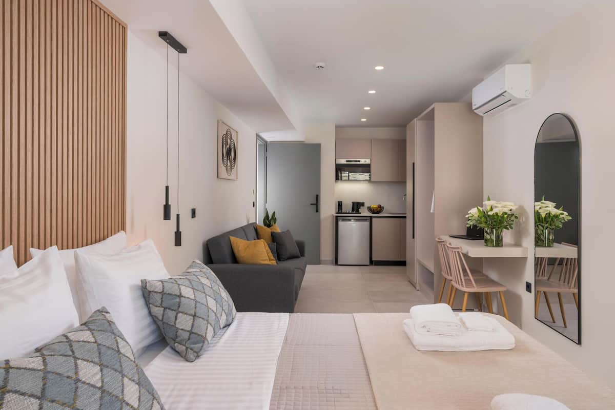 Superior Room No104 | Peti besi dalam bilik, langsir/tirai gelap terus, kalis bunyi 