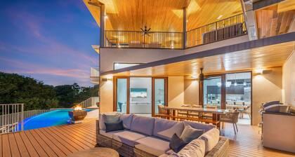 Bella Vida | Luxury Oceanview Villa w/ Breakfast, gym, sauna & Concierge