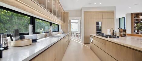 Maison Luxe, plusieurs lits, accÚs piscine, vue piscine (Amestoy Modern) | Cuisine privée