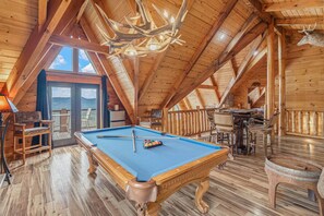 Games room - Incredible Views, Privacy, Hot Tub (Sevierville)