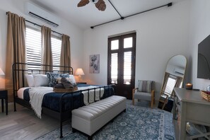 Iron/ironing board, Internet, bed sheets - Urban Luxury apartment 25 min from San Juan (Luis Munoz Rivera)