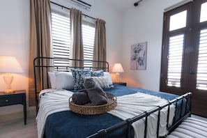 Iron/ironing board, Internet, bed sheets - Urban Luxury apartment 25 min from San Juan (Luis Munoz Rivera)