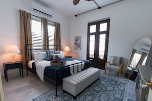Iron/ironing board, Internet, bed sheets - Urban Luxury apartment 25 min from San Juan (Luis Munoz Rivera)