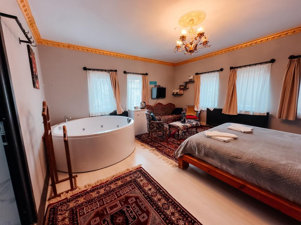 Double Room, City View | Bathroom