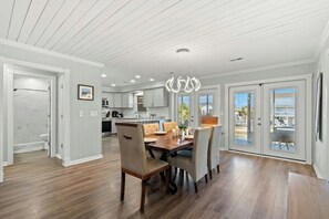 Dining - A Breezy Summer - Channel House w/Hot Tub (North Myrtle Beach)