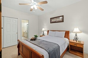 2 Schlafzimmer, Bügeleisen/Bügelbrett, kostenloses WLAN