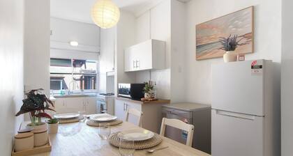 2BR Bondi Paradise | Minutes to Beach & Shops