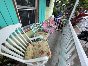 Terrace/patio - Charming Conch 3-bedroom House with AC in Sunny Key West - Walkable Location (Key West)
