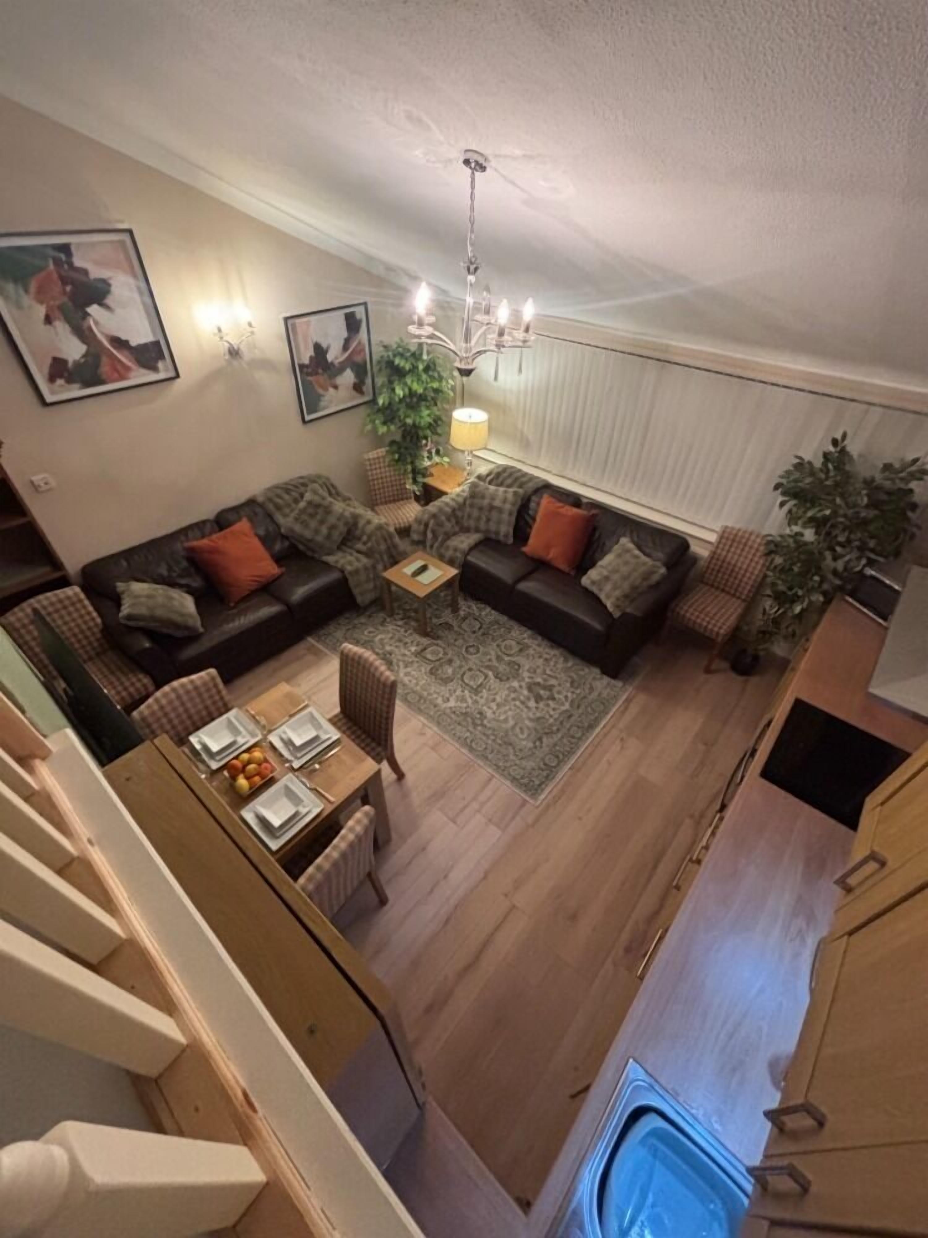 Confortable-apartamento-baño Privado Con Ducha-balcón-cozy - Crawley