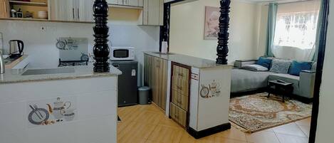 Departamento, balcón, vista al jardín | Interior