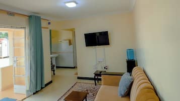 Apartment, Balcony, Garden View | Living area